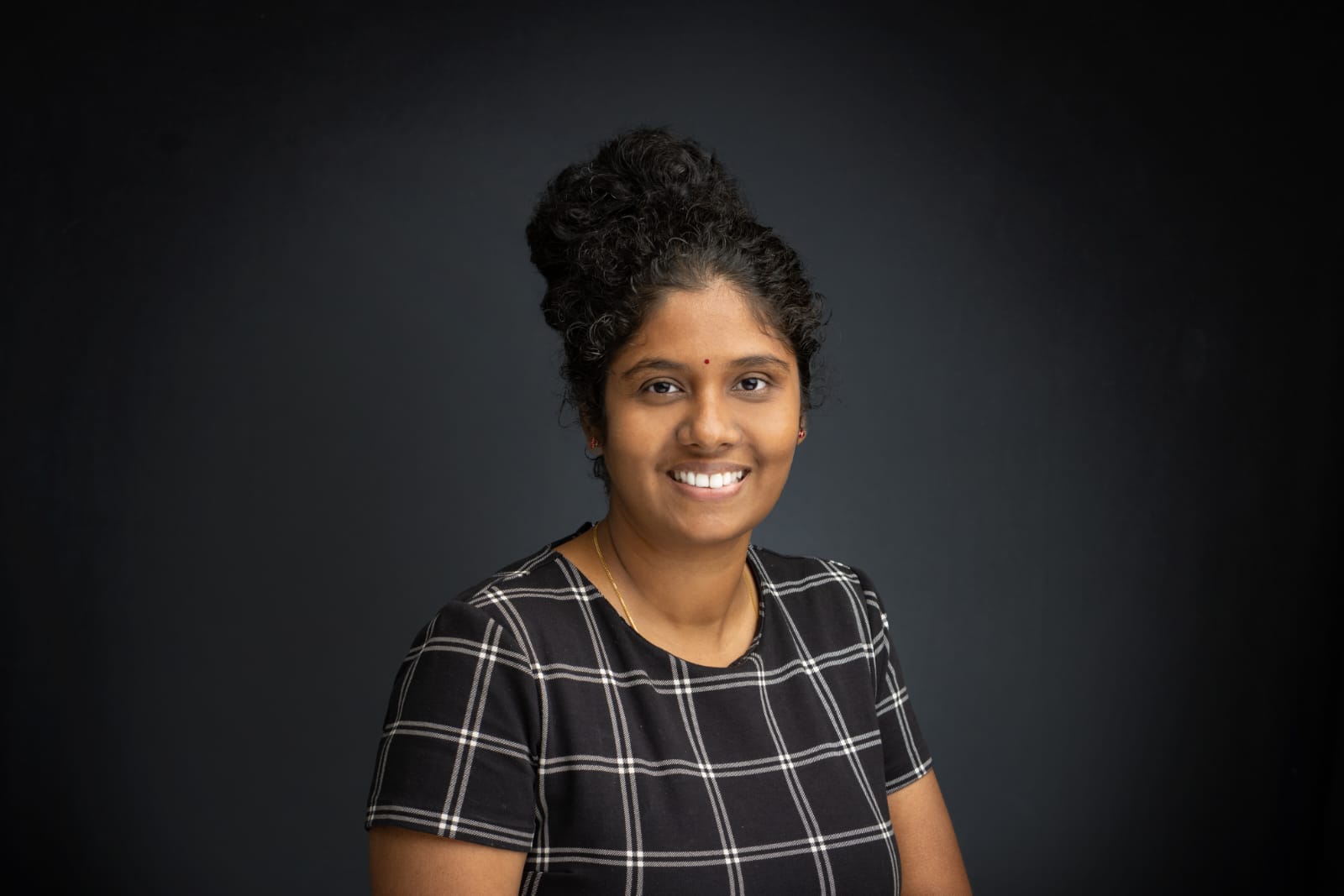 Ms. Sinthuka Vivekananthan